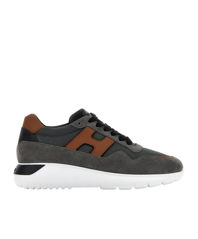 Interactive 3 Low-Top Sneakers
