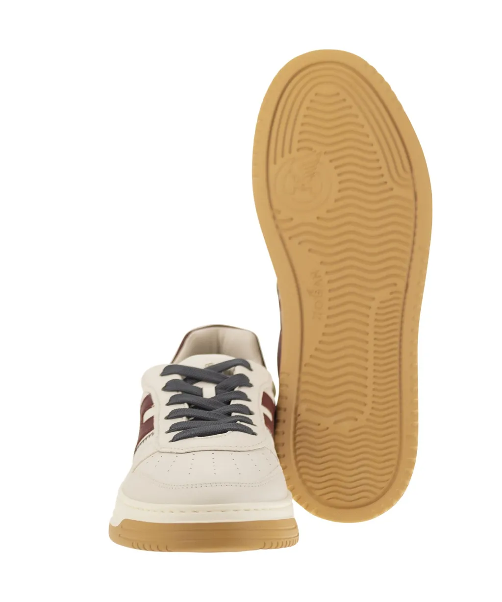 H630 Low-Top Sneakers
