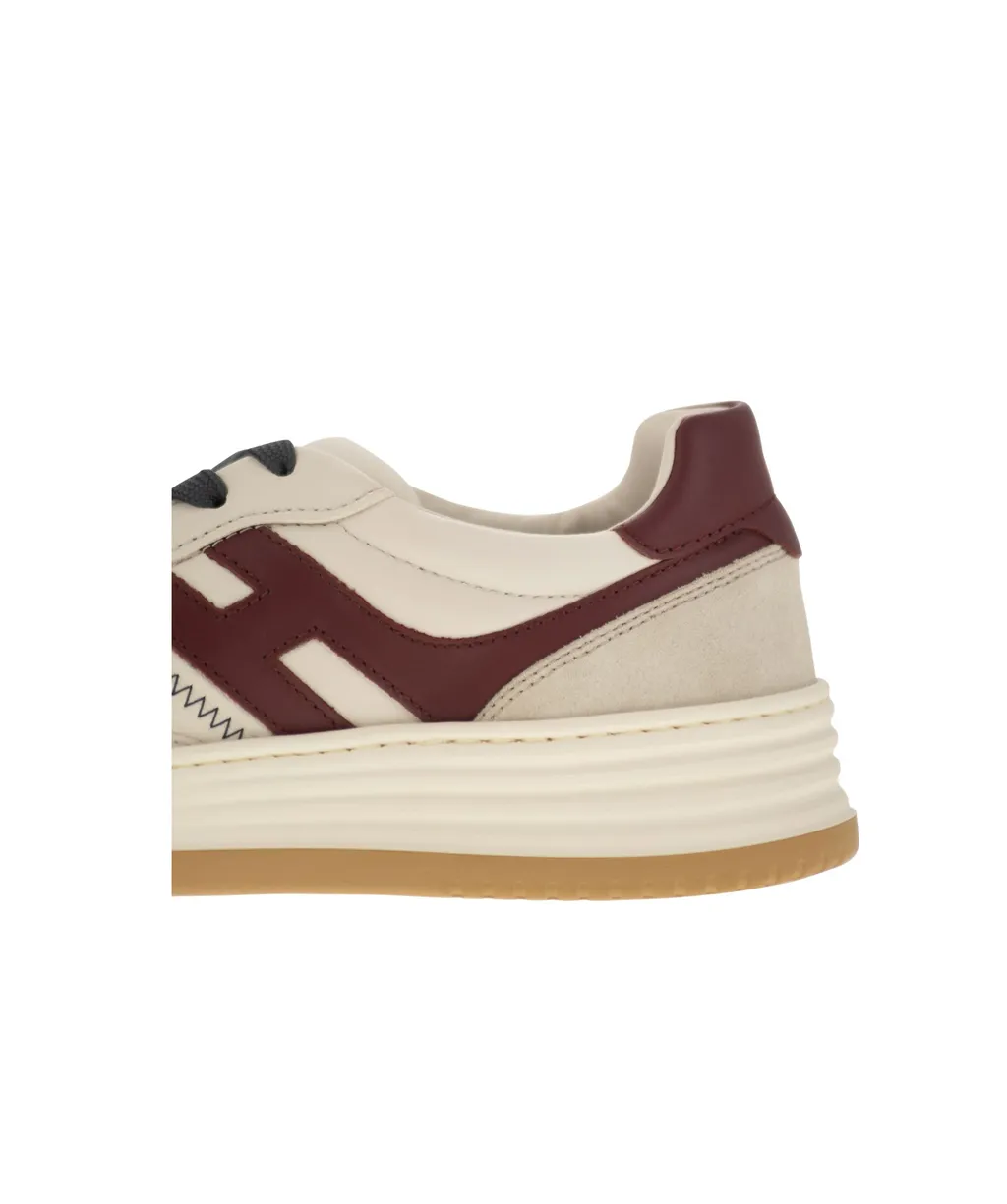H630 Low-Top Sneakers