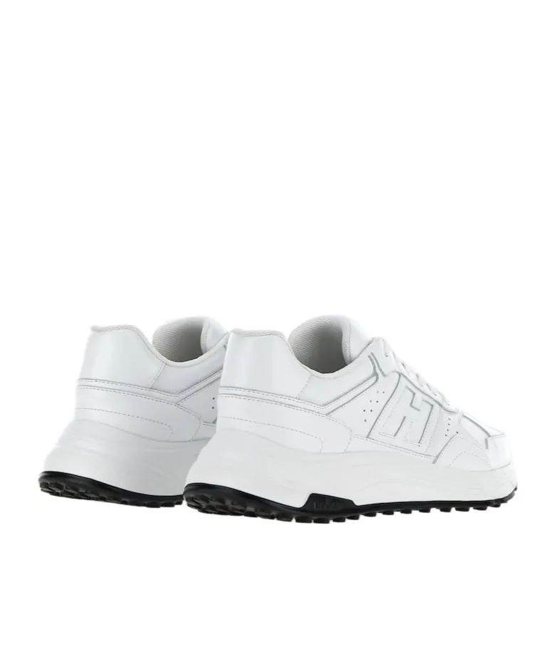 Hyperlight Lace-Up Sneakers