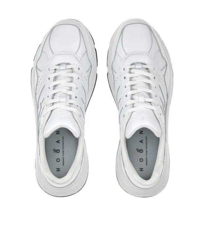 Hyperlight Lace-Up Sneakers