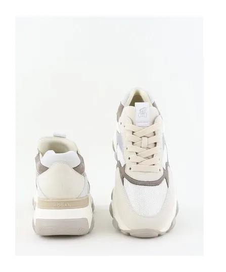Hyperactive Round Toe Sneakers
