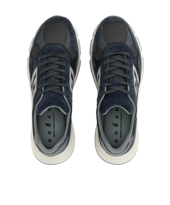 Hyperlight Lace-Up Sneakers
