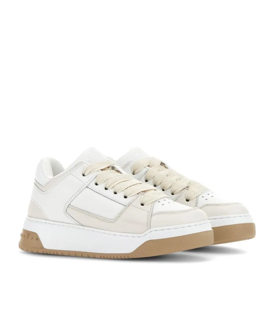 H667 Low-Top Sneakers