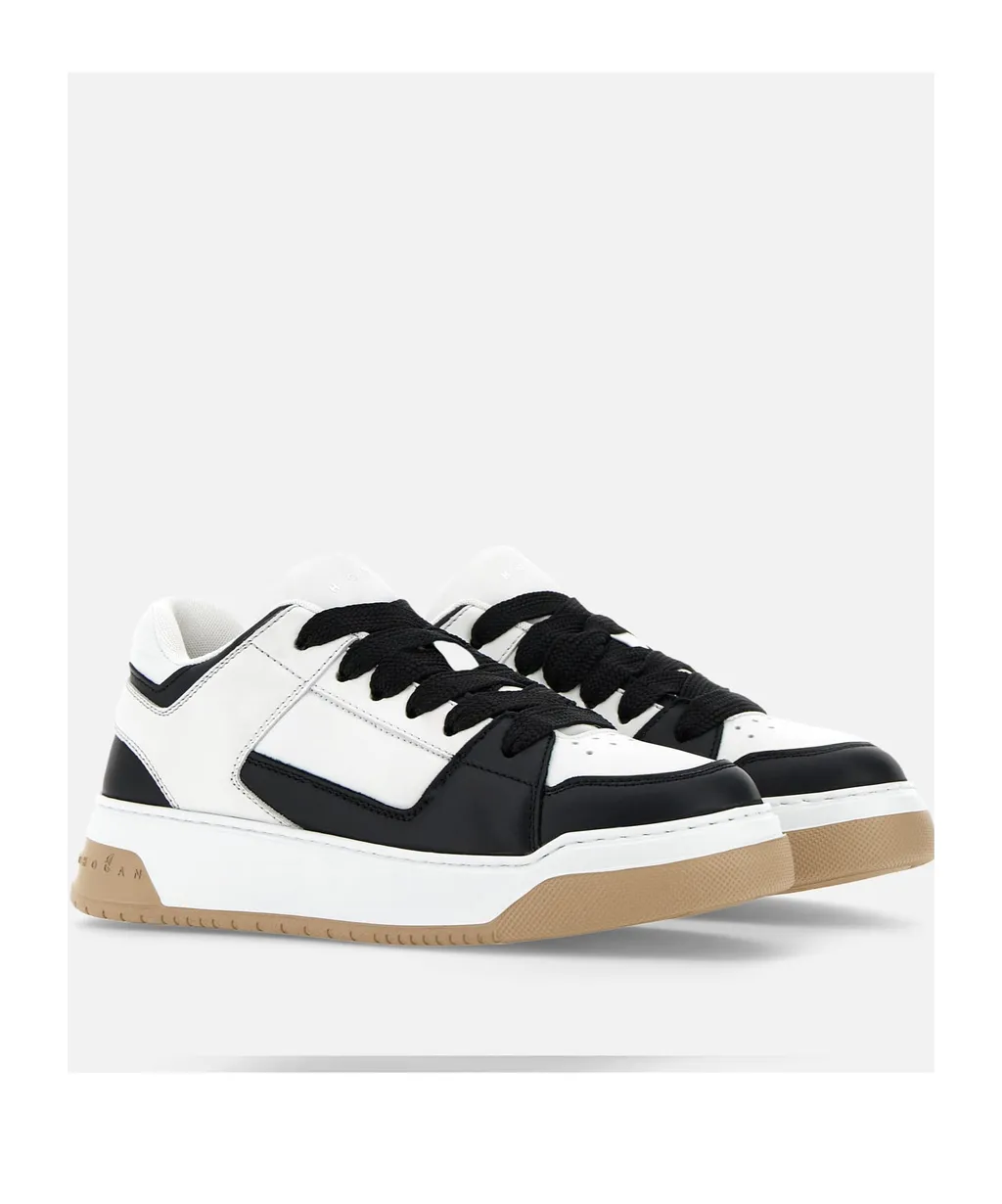 Chamallow Round-Toe Lace-Up Sneakers