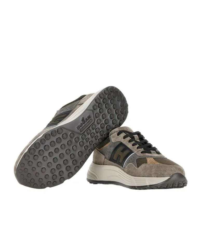 Hyperlight Lace-Up Sneaker