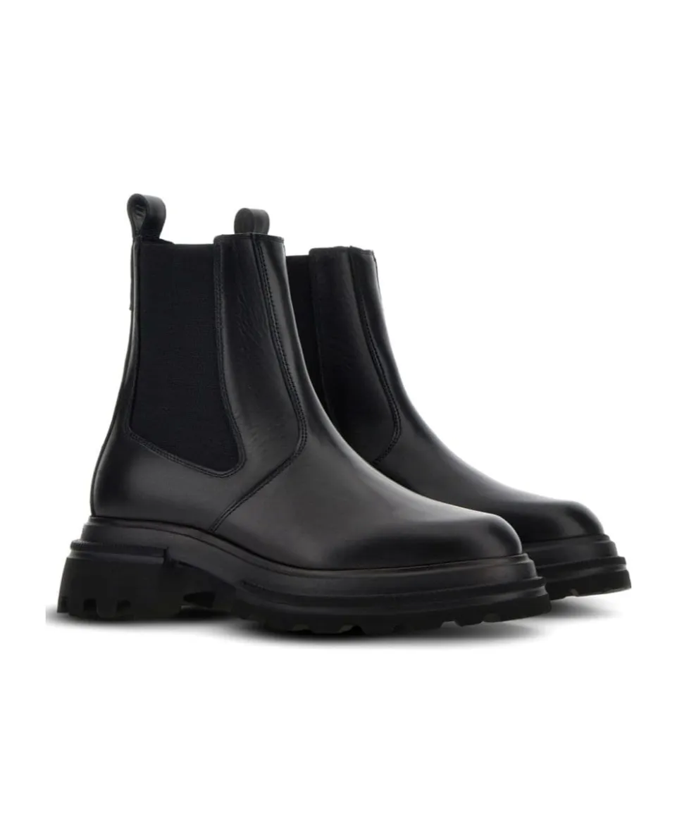 Round Toe Chelsea Ankle Boots