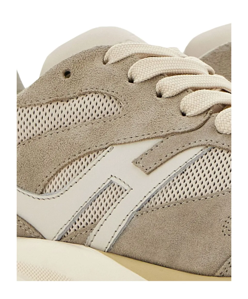 H Logo Patch Panelled Sneakers