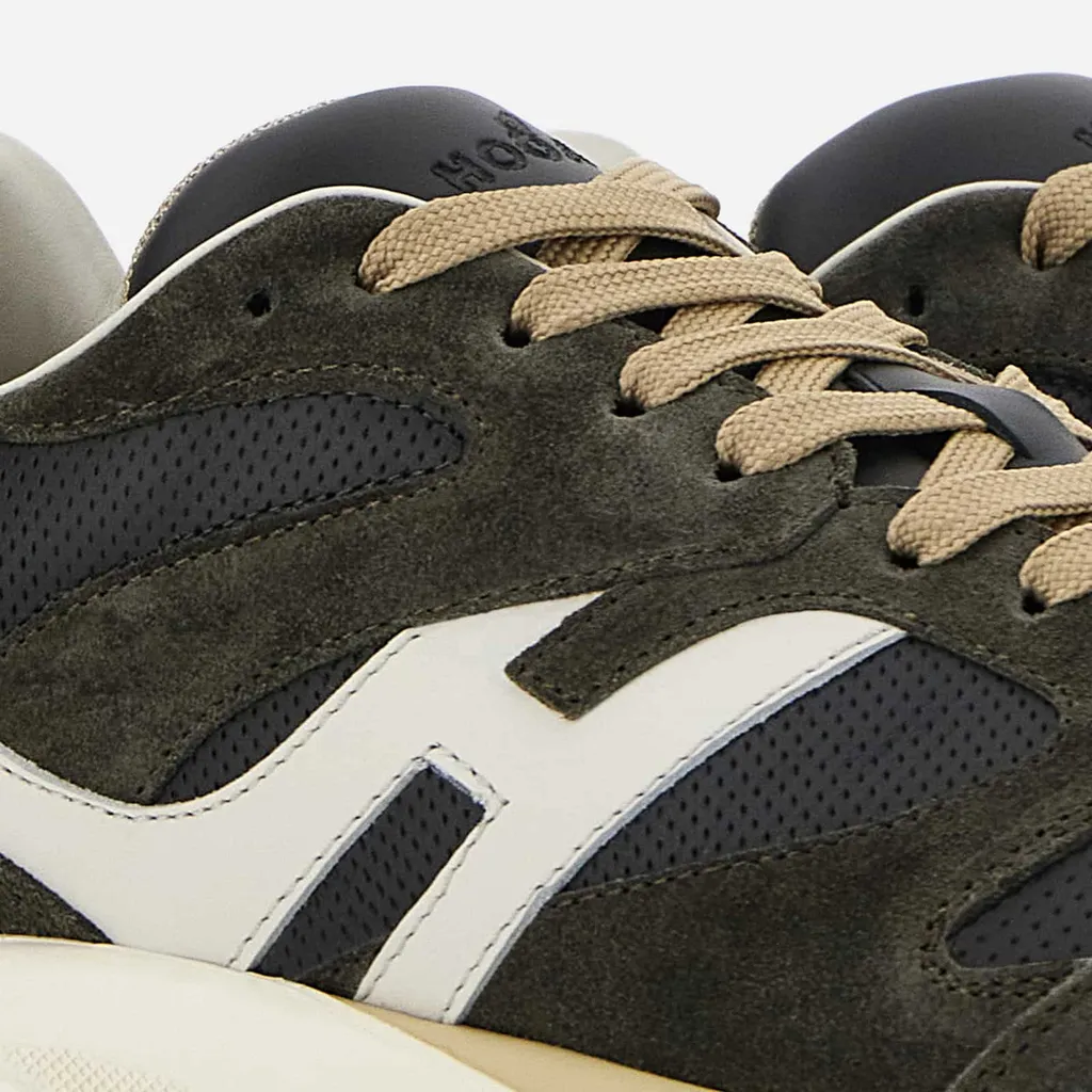 H665 Low-Top Sneakers