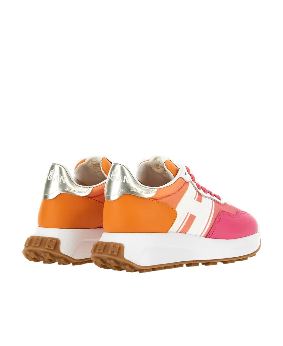 H641 Lace-Up Sneakers