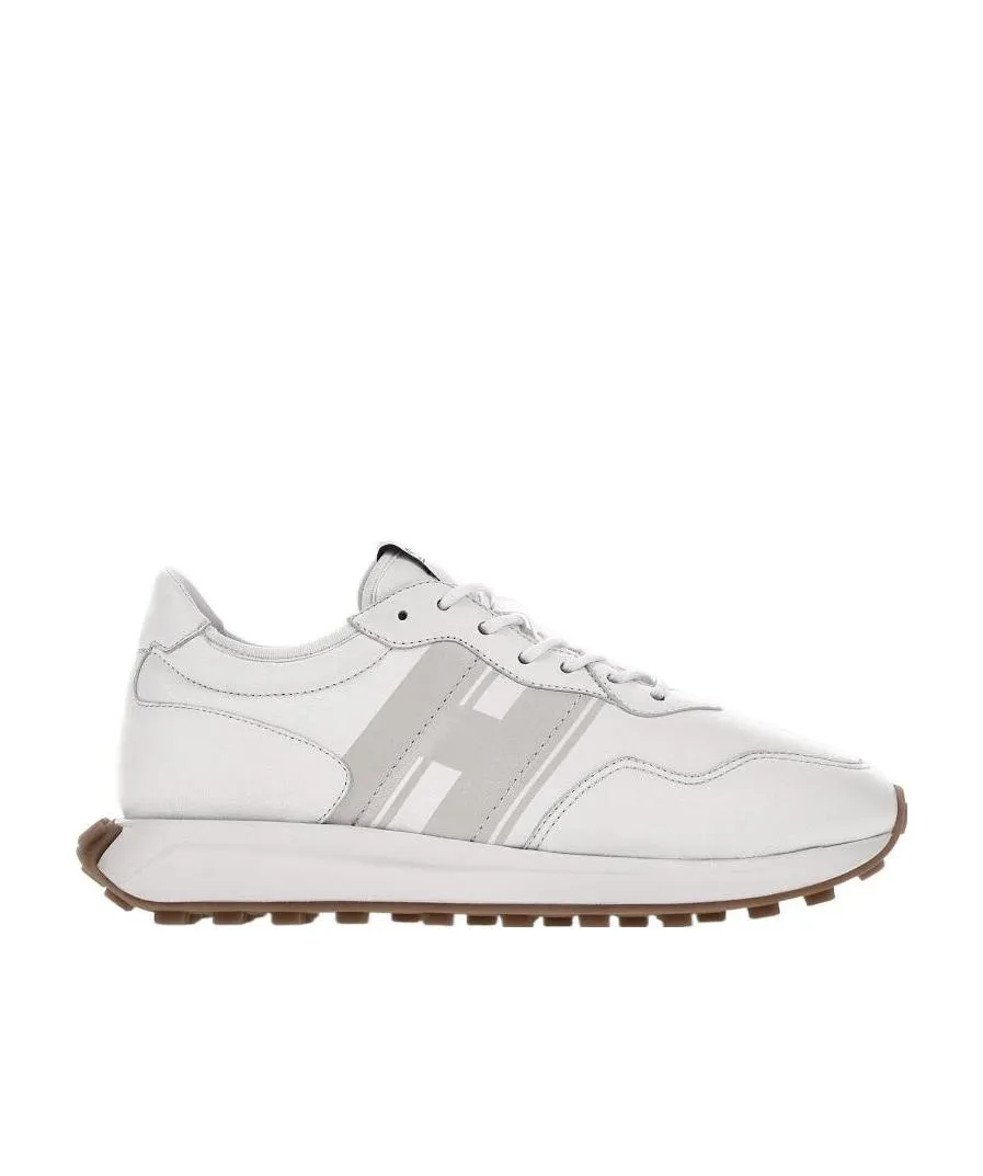 H601 Low-Top Sneakers