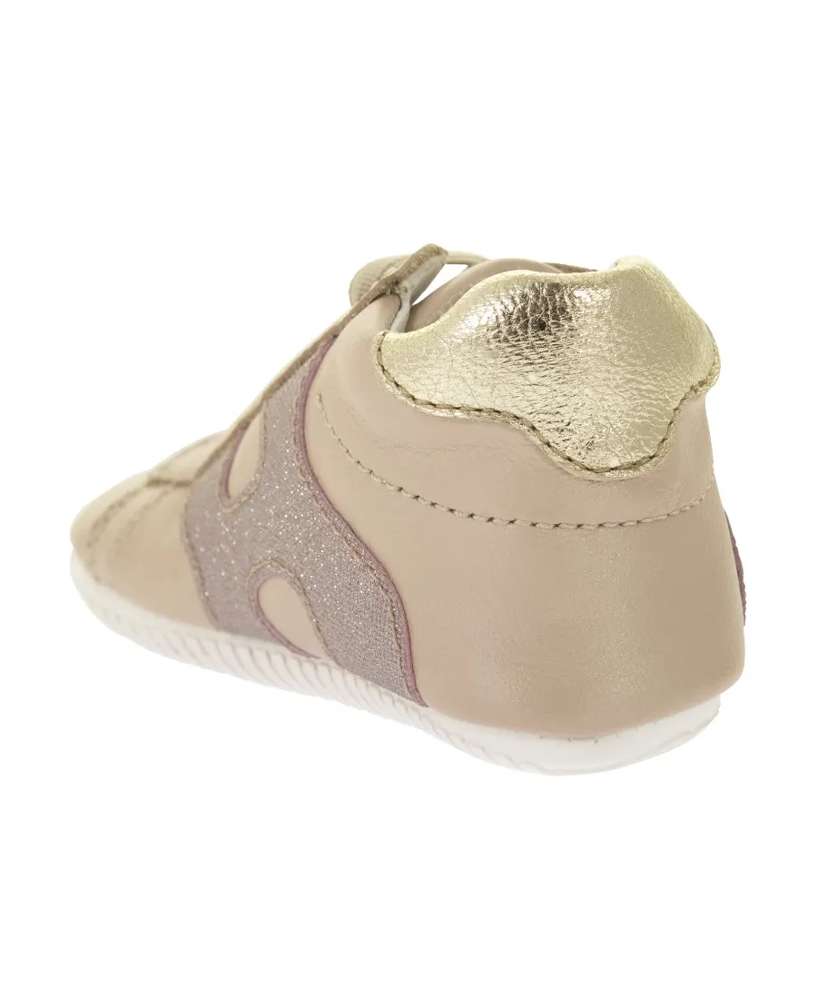 Logo Low-Cut Sneakers