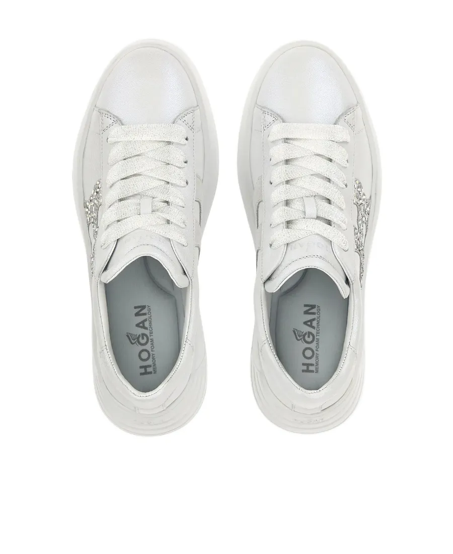 Logo Embellished Low-Top Sneakers