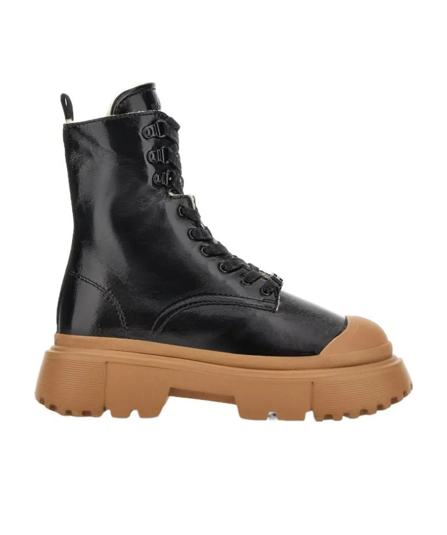 Logo Boots
