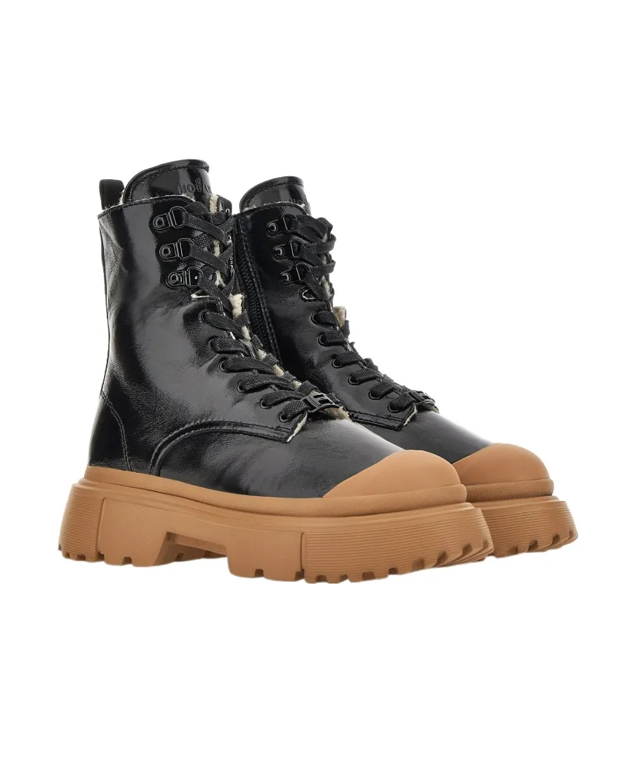 Logo Boots