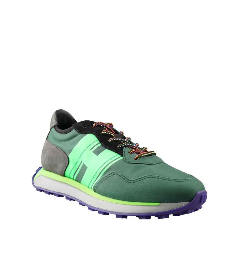 H601 Lace-Up Sneakers