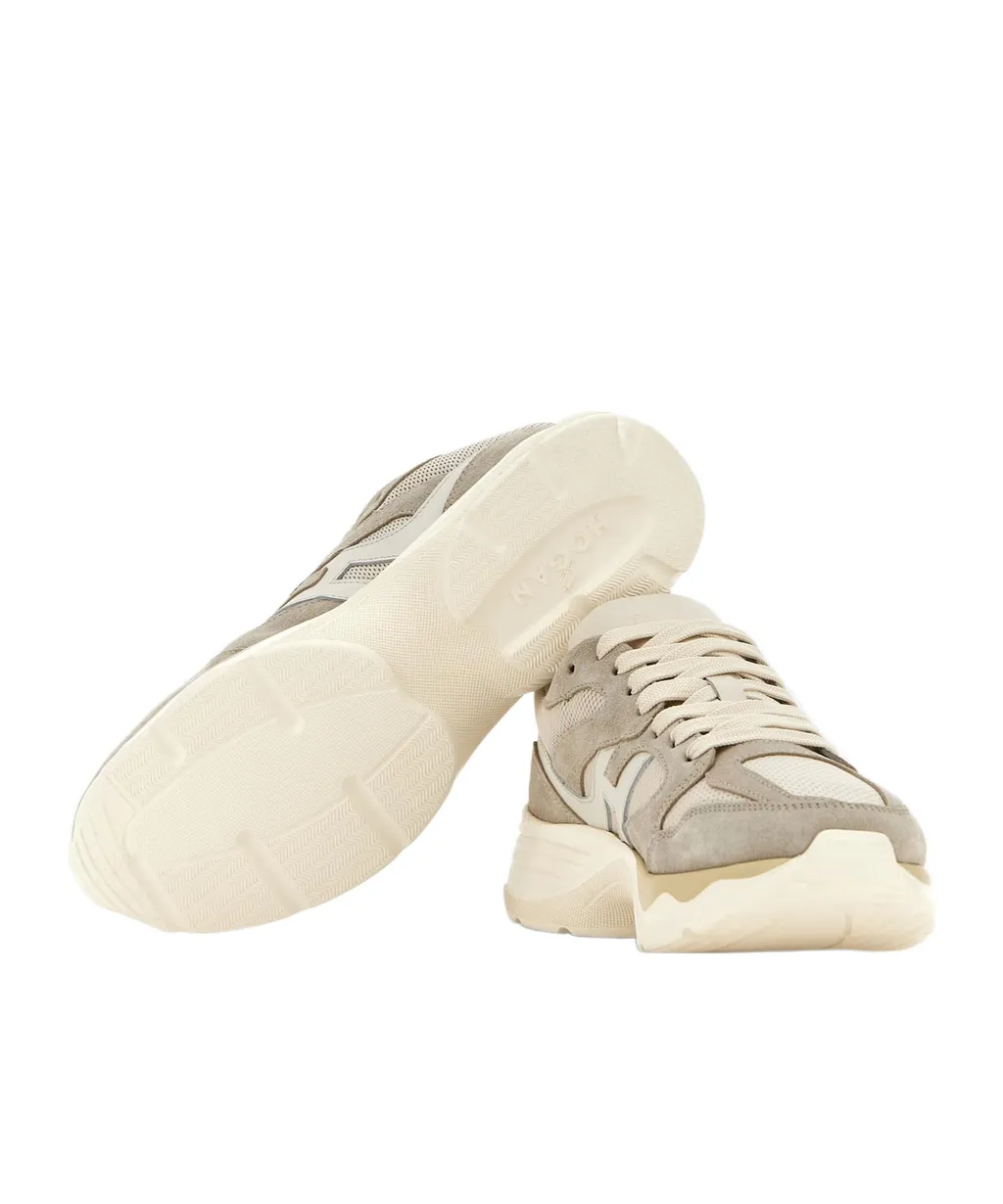 H665 Panelled Sneakers