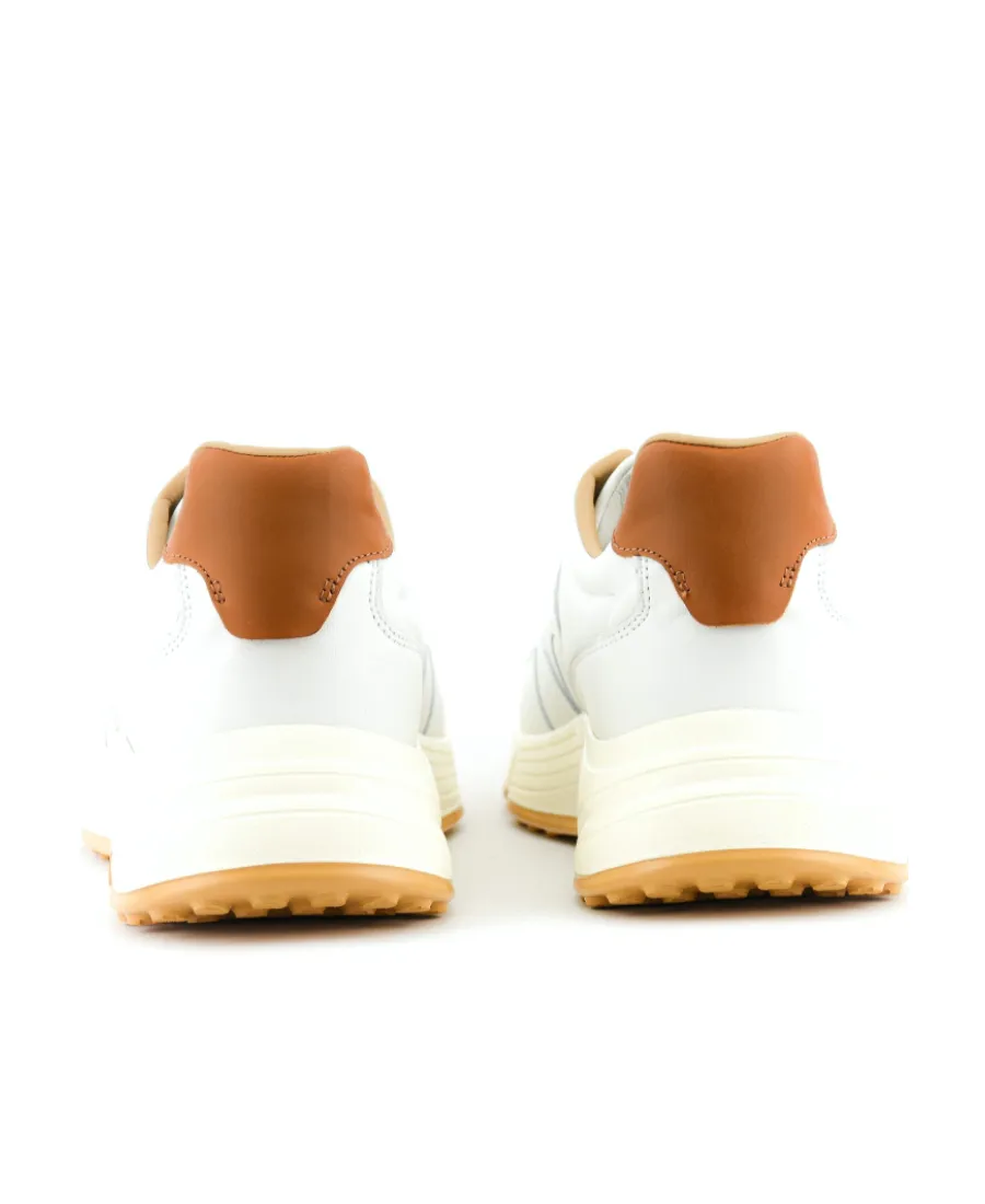 Hyperlight Lace-Up Sneakers