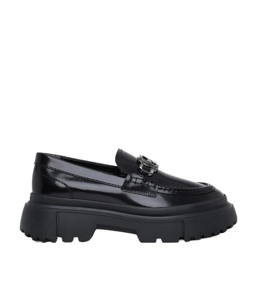 Logo Plaque Round-Toe Loafers