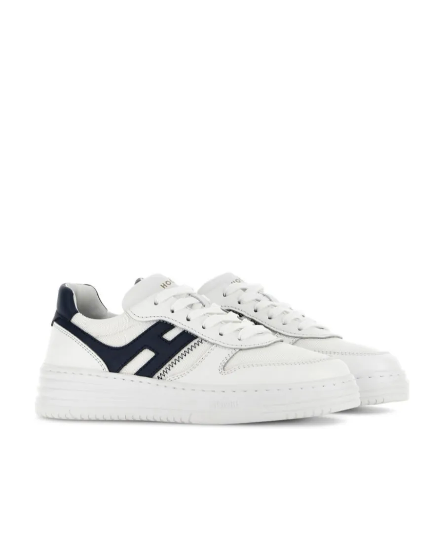 H630 Low-Top Sneakers