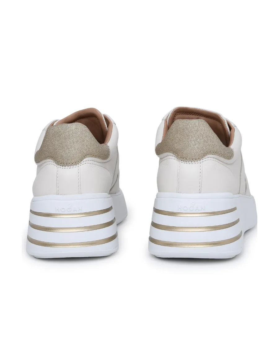 Rebel Round Toe Low-Top Sneakers