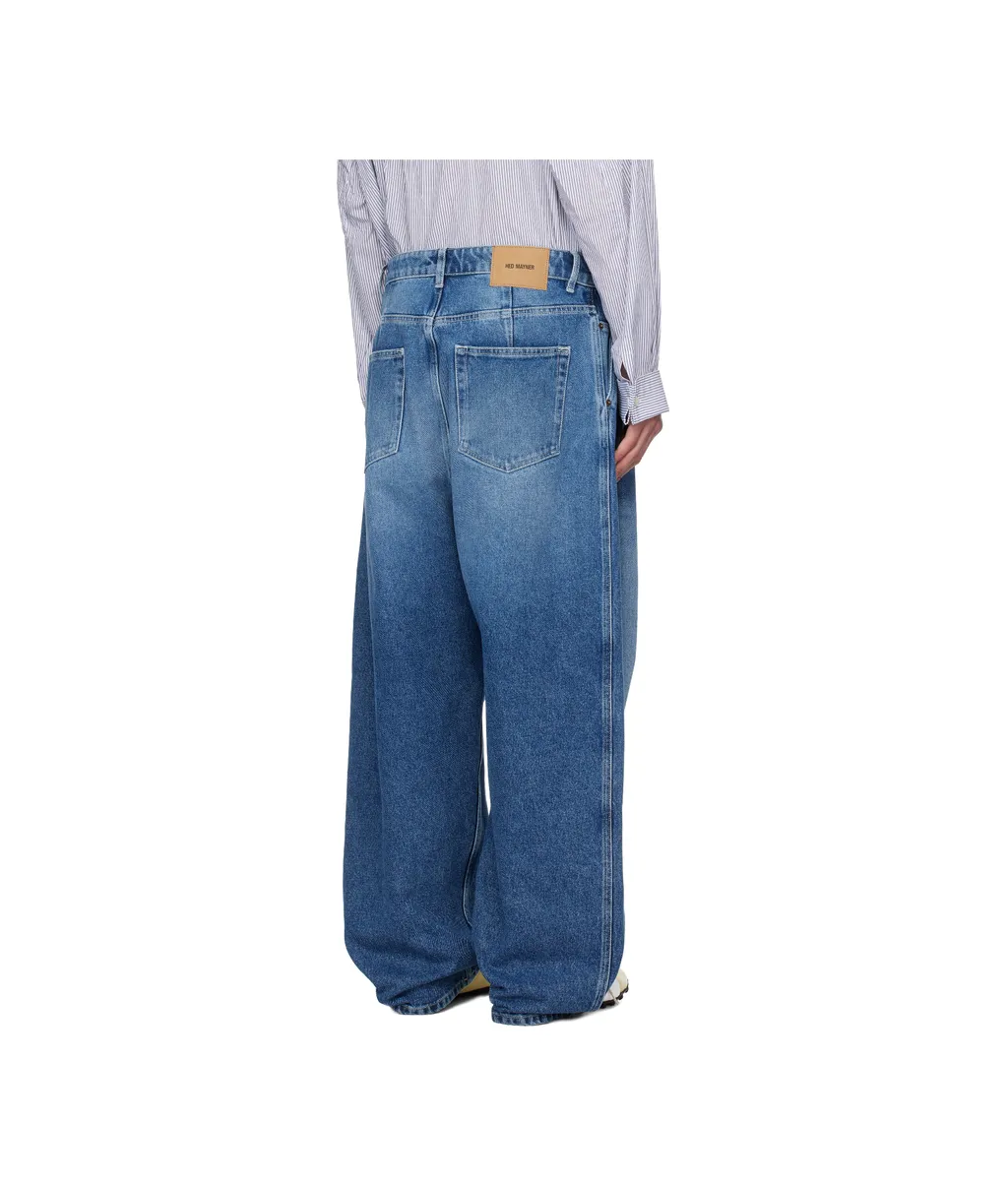 Pleated Jeans
