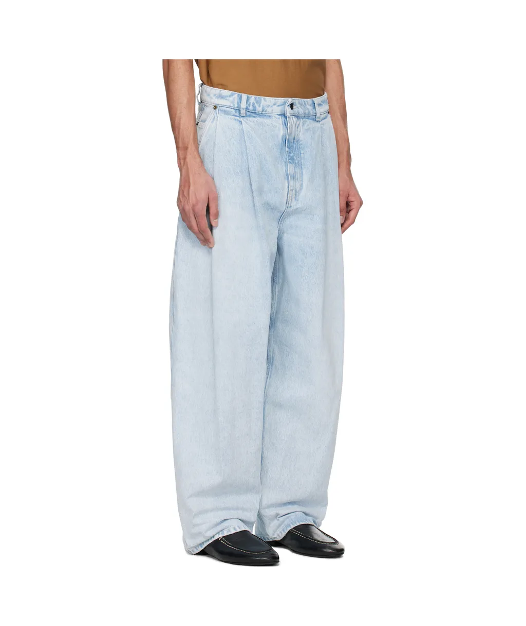 Pleated Jeans