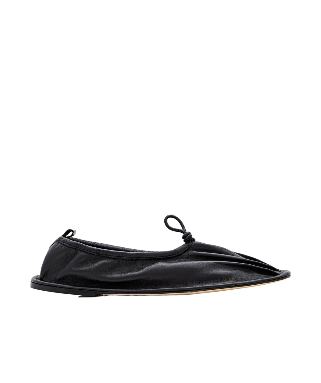 Square-Toe Flat Shoes