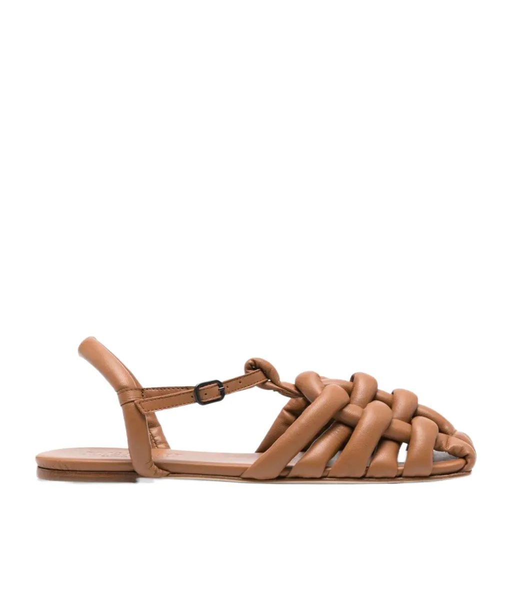 Square-Headed Flat Sandals