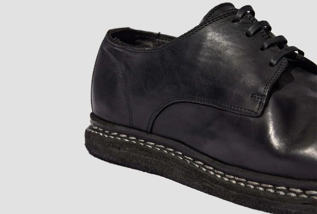 Round-Toe Casual Shoes