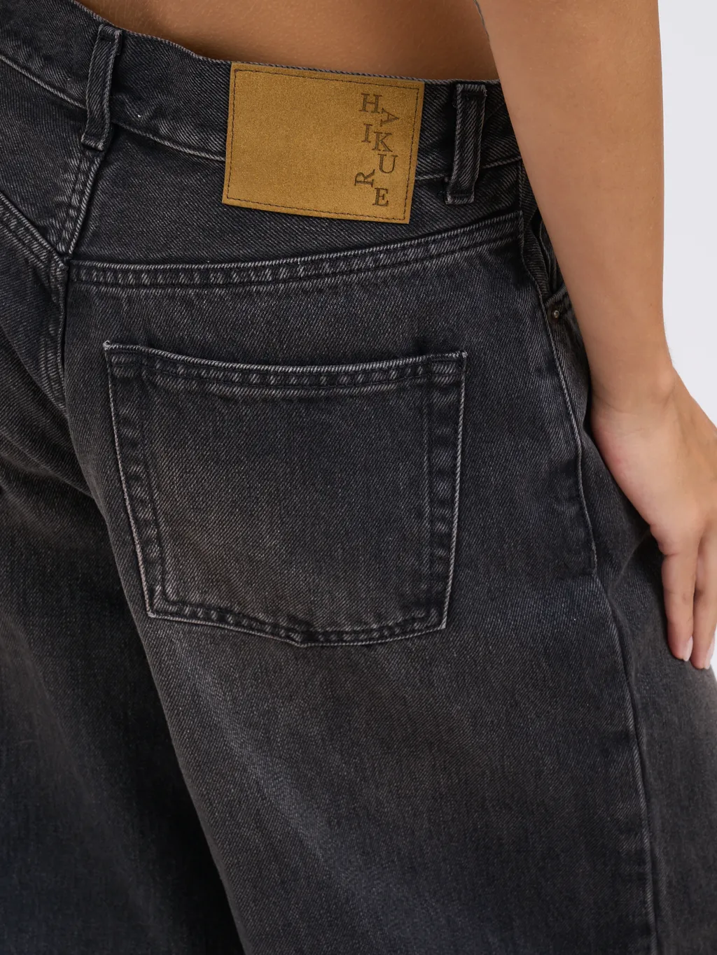 Wide-Leg Jeans