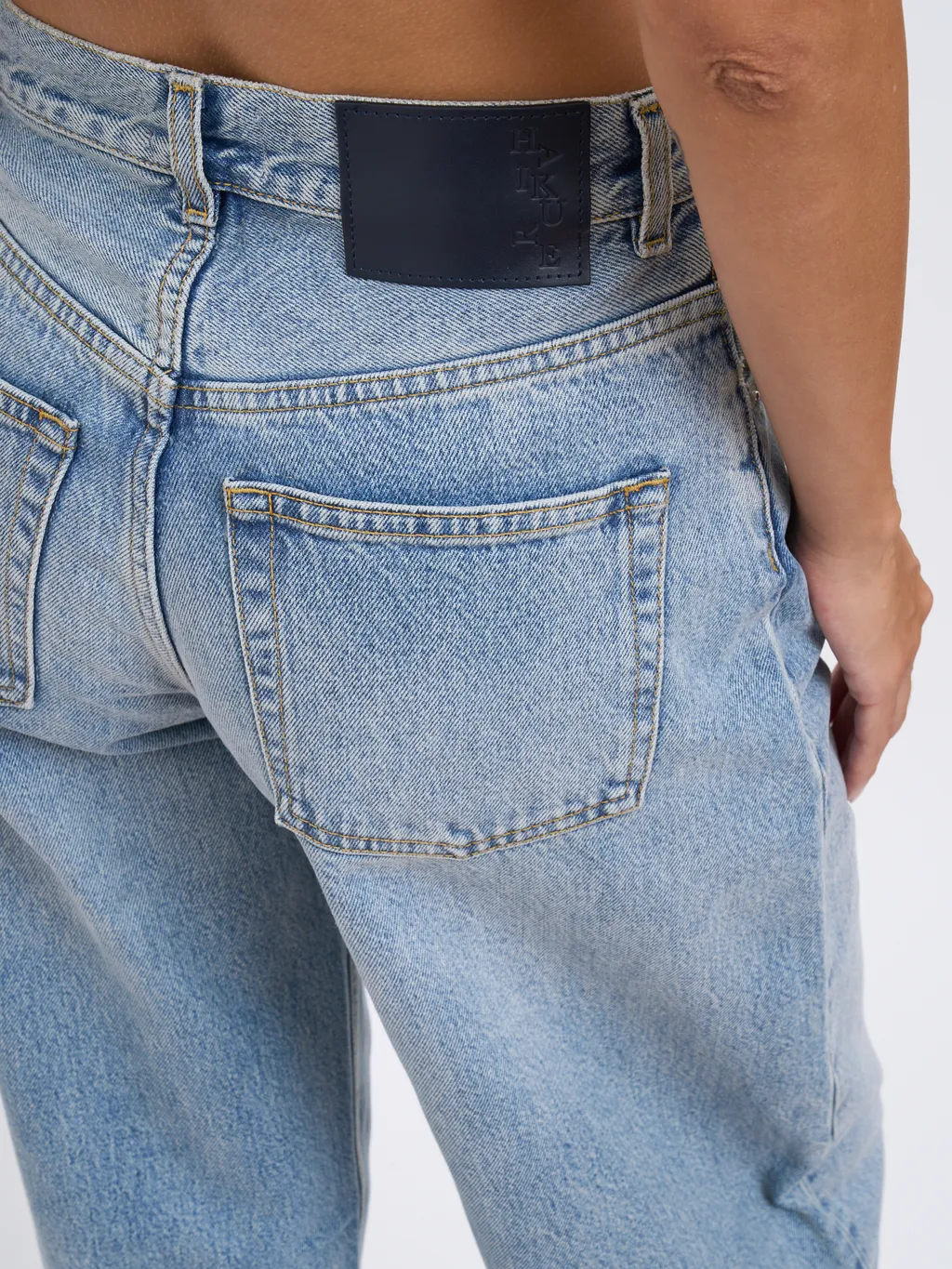Wide-Leg Jeans