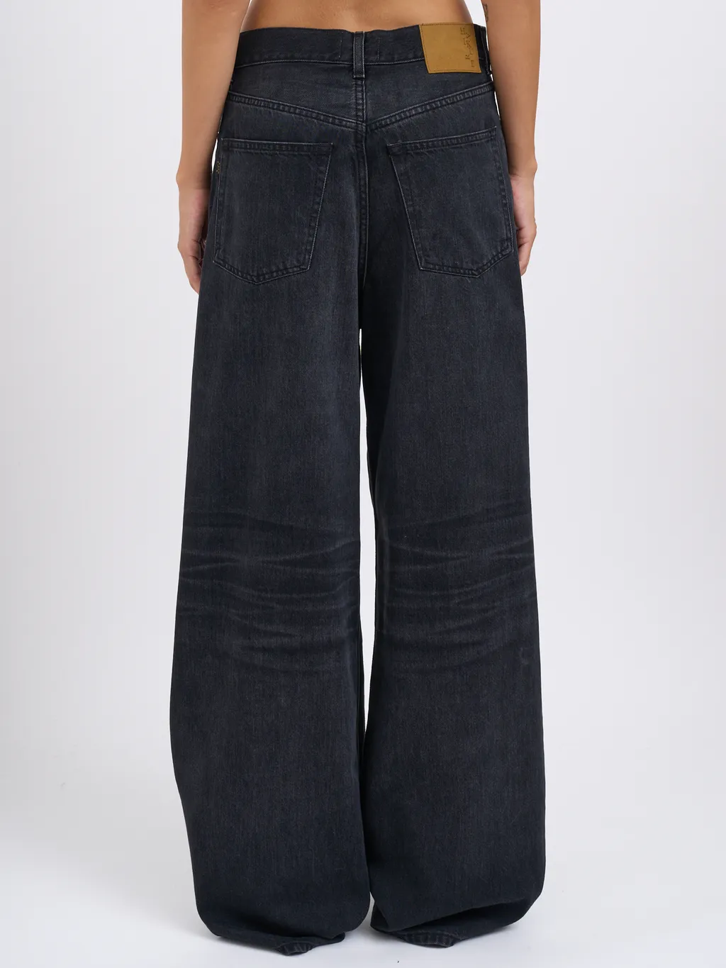 Wide-Leg Jeans