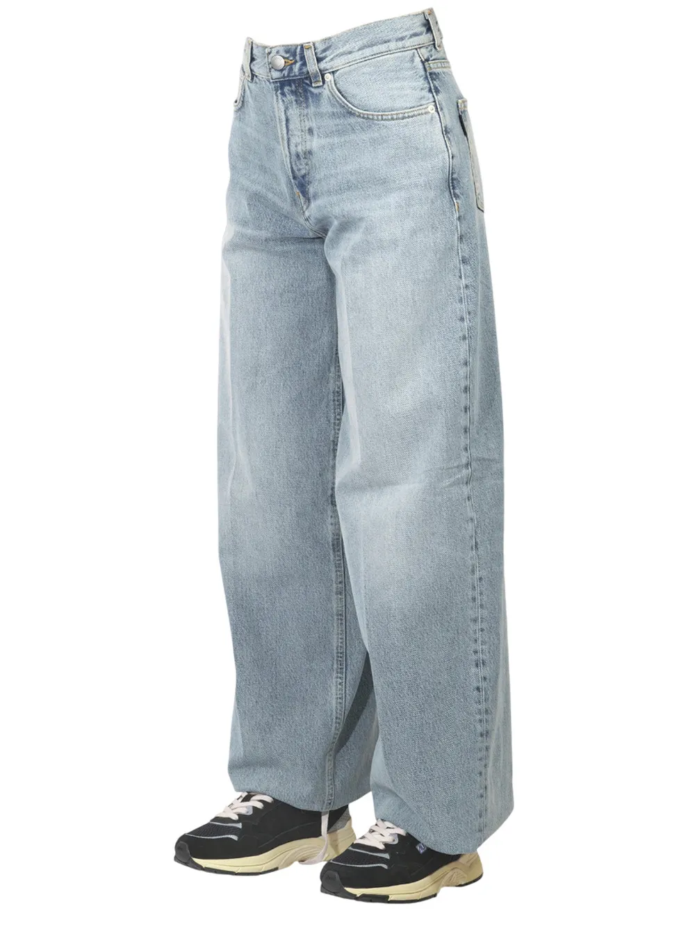 Wide-Leg Jeans