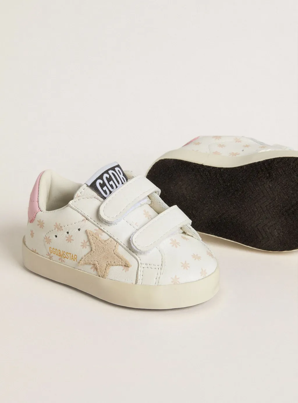 Star Embellishment Sneakers