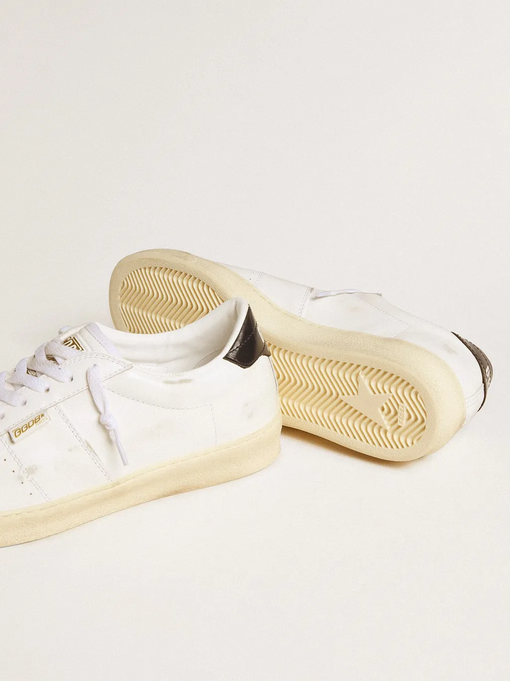 Matchstar Low-Top Sneakers