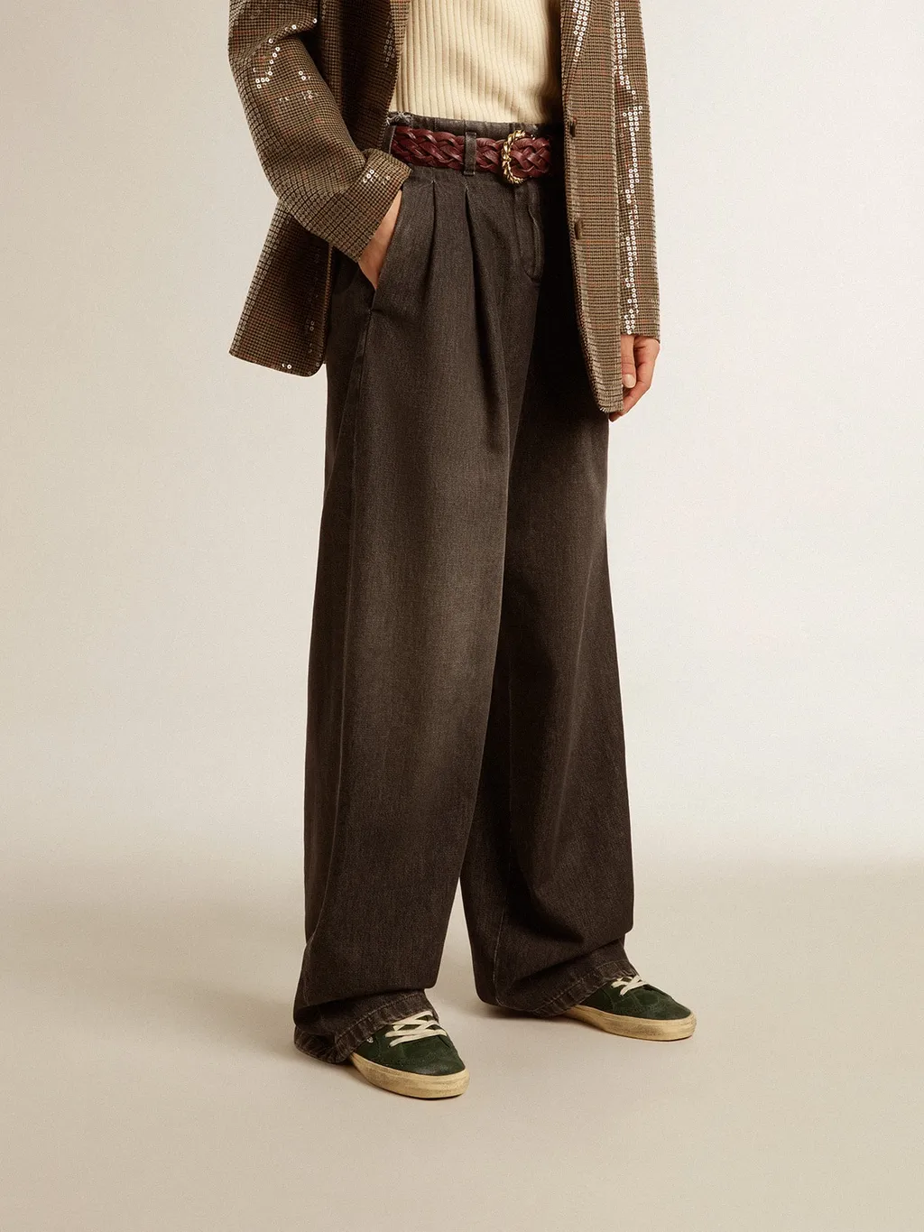 High-Waist Pleated Wide-Leg Jeans