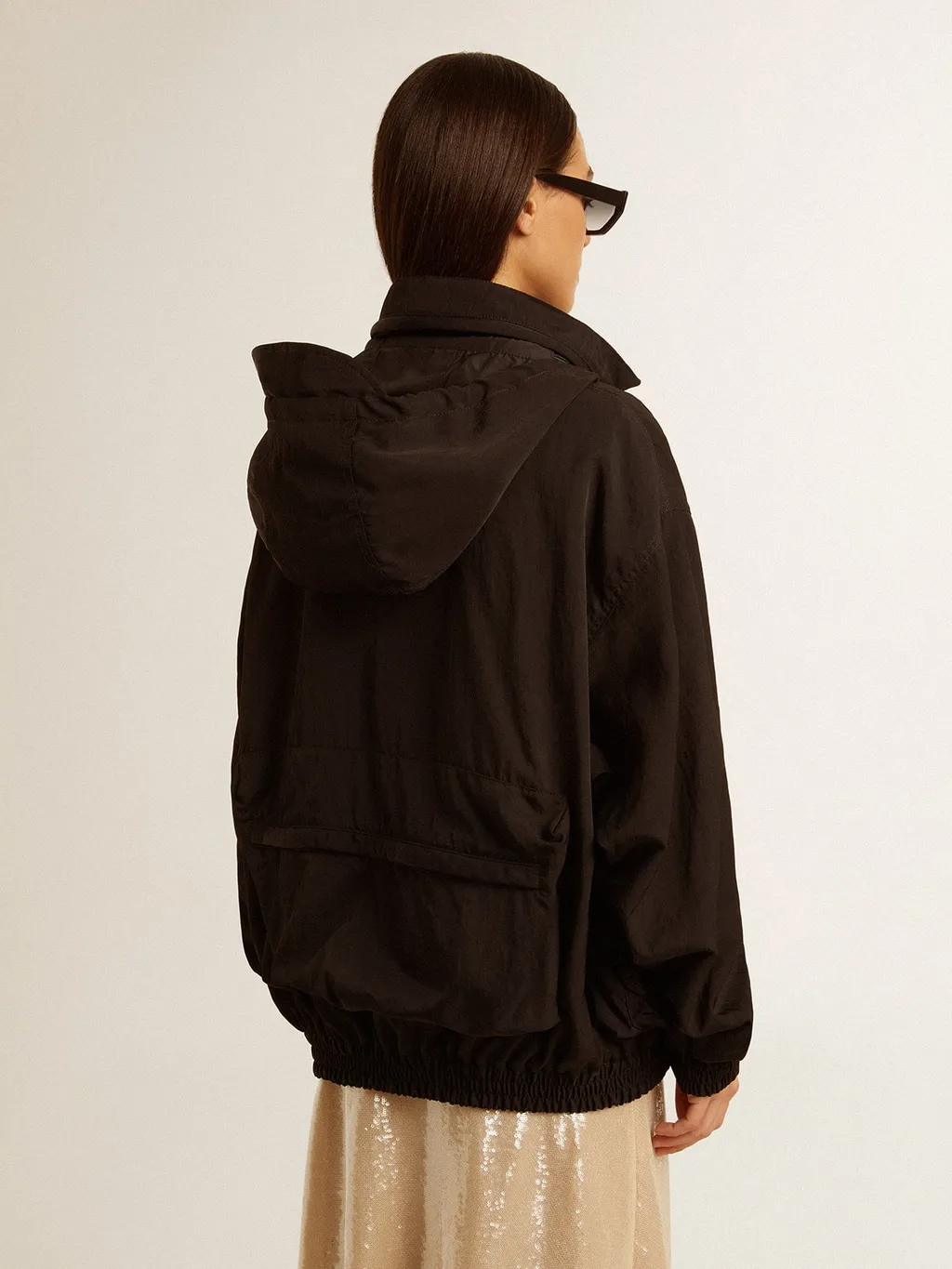 Pockets Detailed High-Neck Windbreaker