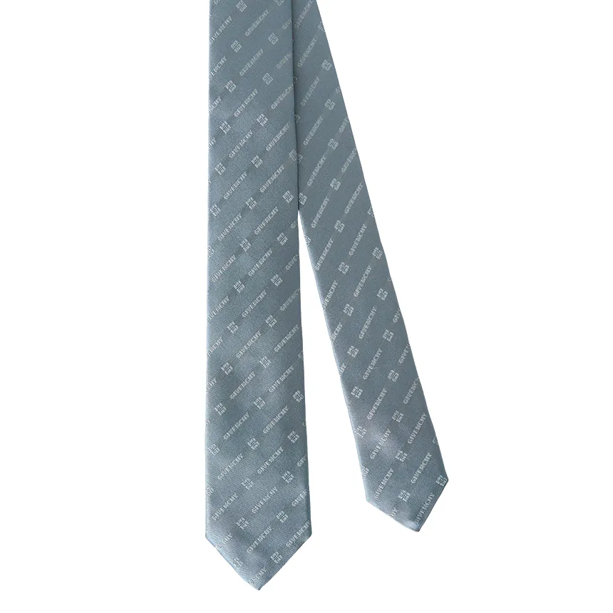 Pointed Tie