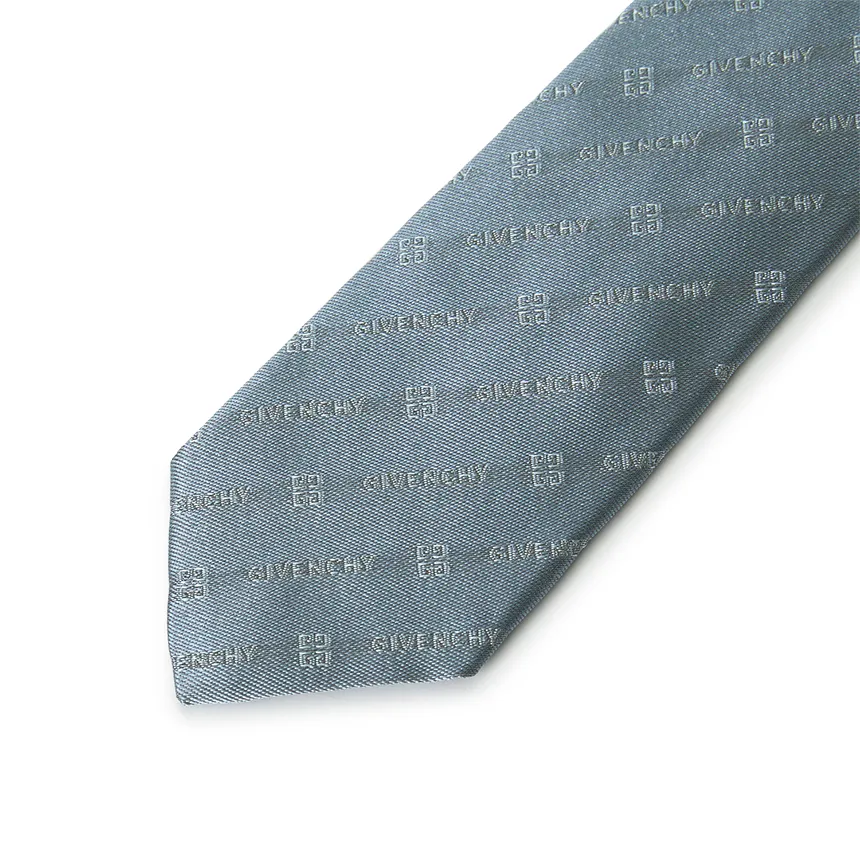 Pointed Tie
