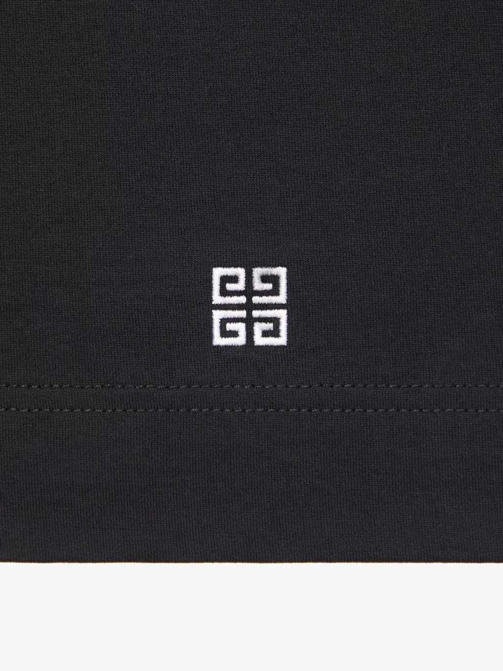 Crest Logo Embroidered T-Shirt