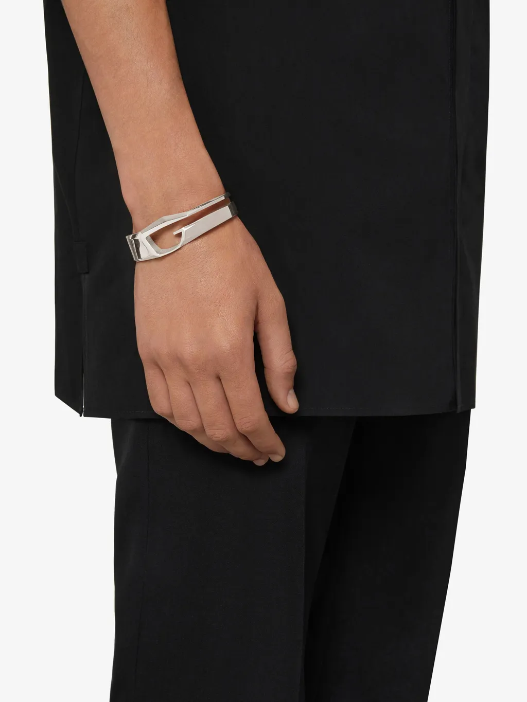 Giv Cut Bracelet In Metal
