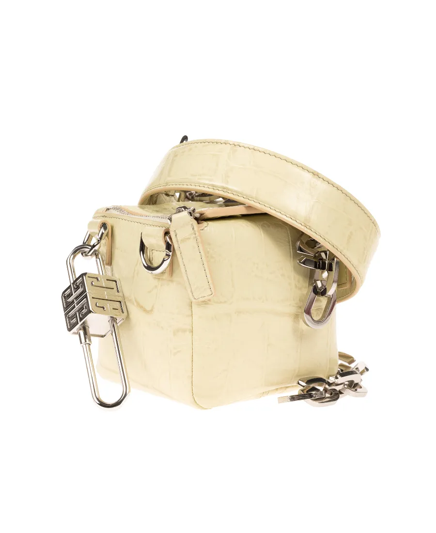 Box-Shaped Shoulder Bag