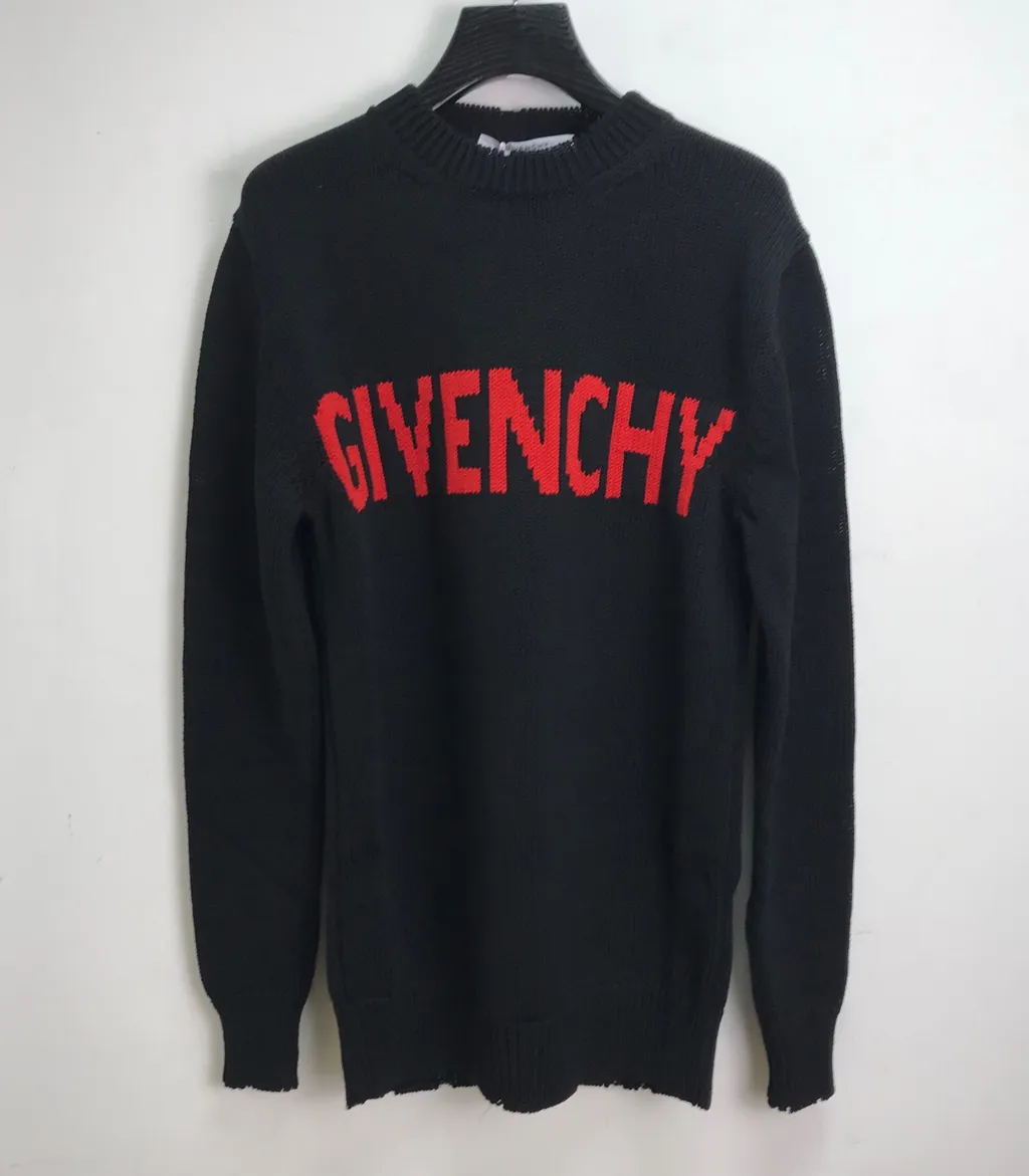 Logo Letter Pullover