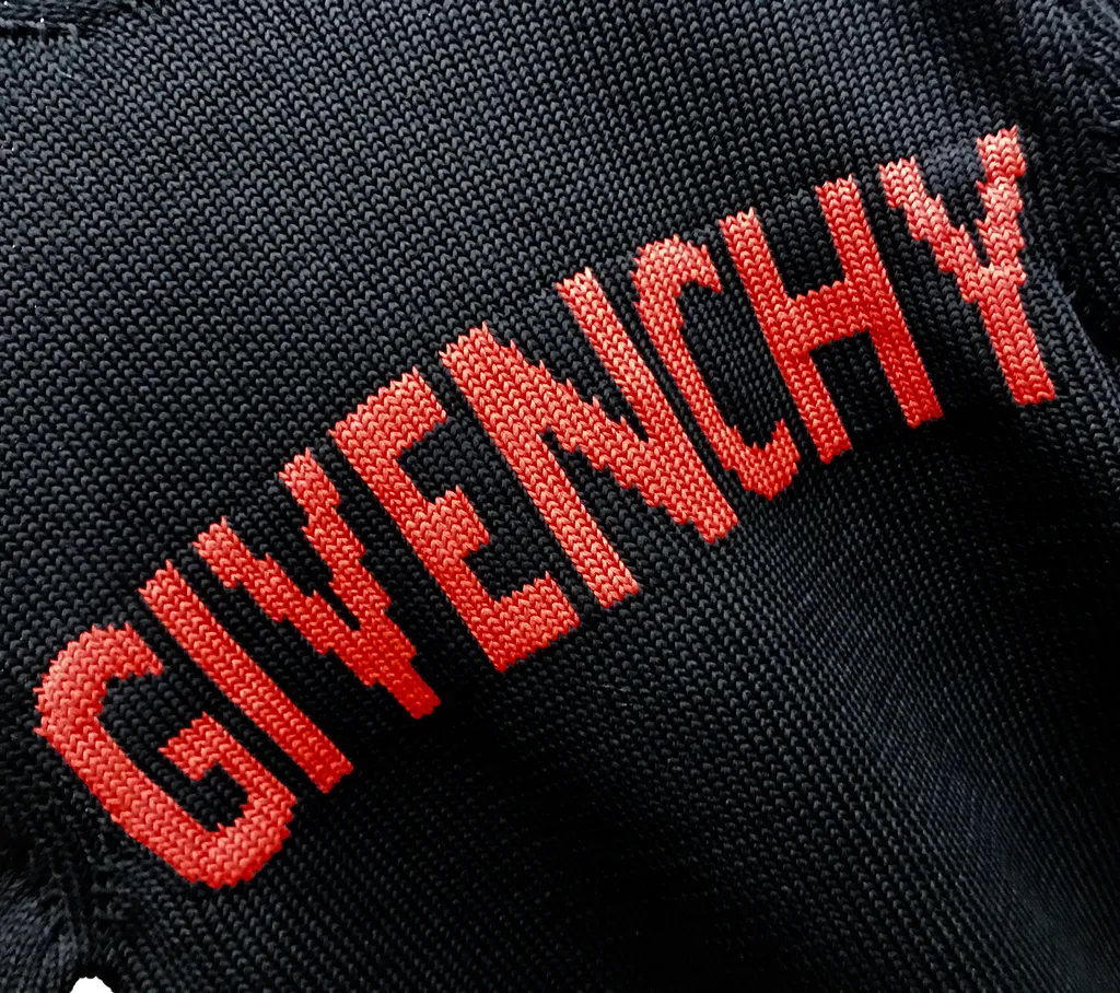 Logo Letter Pullover