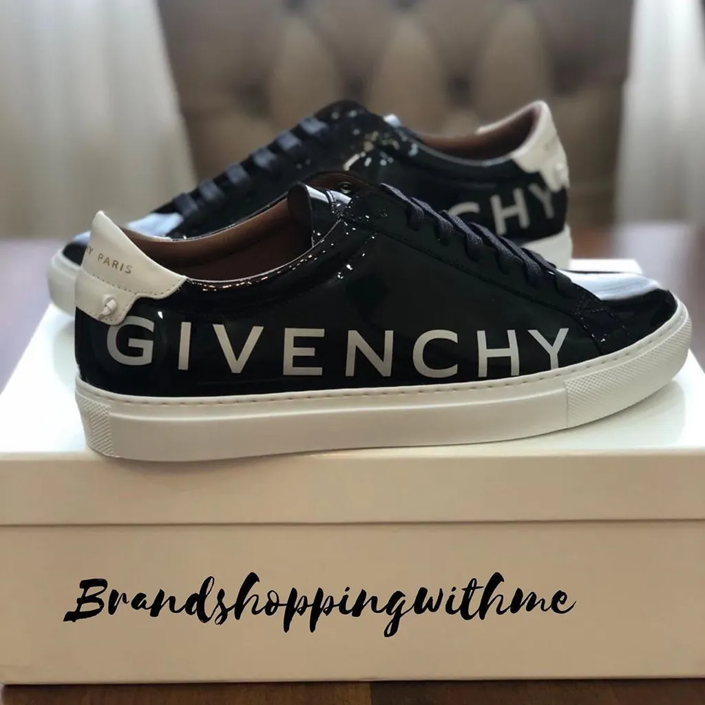 Urban Street Logo-Print Sneakers