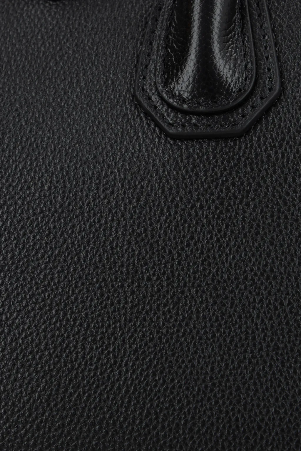 Antigona Zip-Up Top Handle Bag