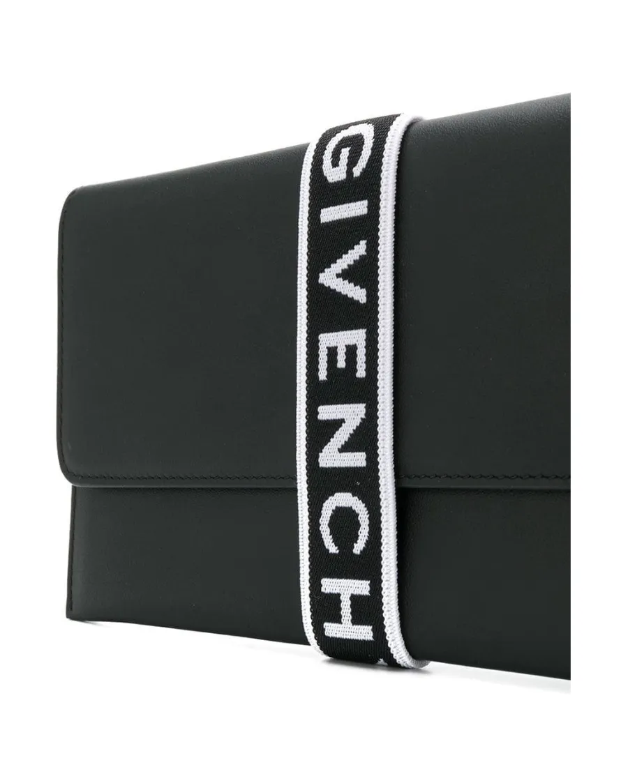 4G Flap Pouch With Wristlet