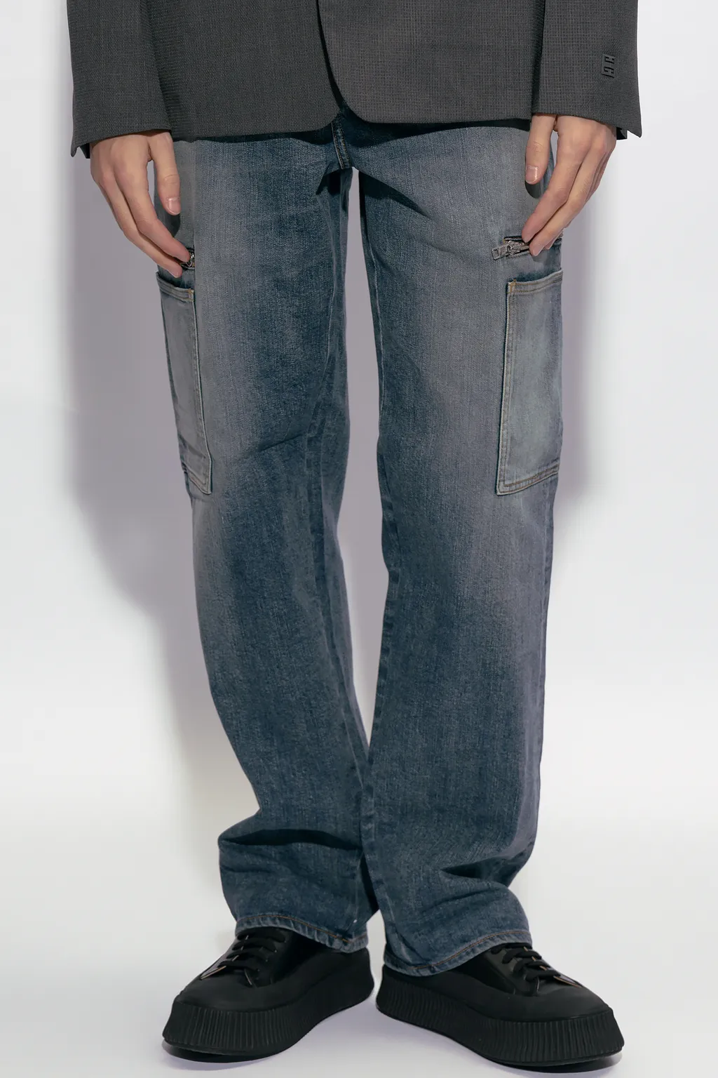 Pocket Detailed Straight Leg Jeans