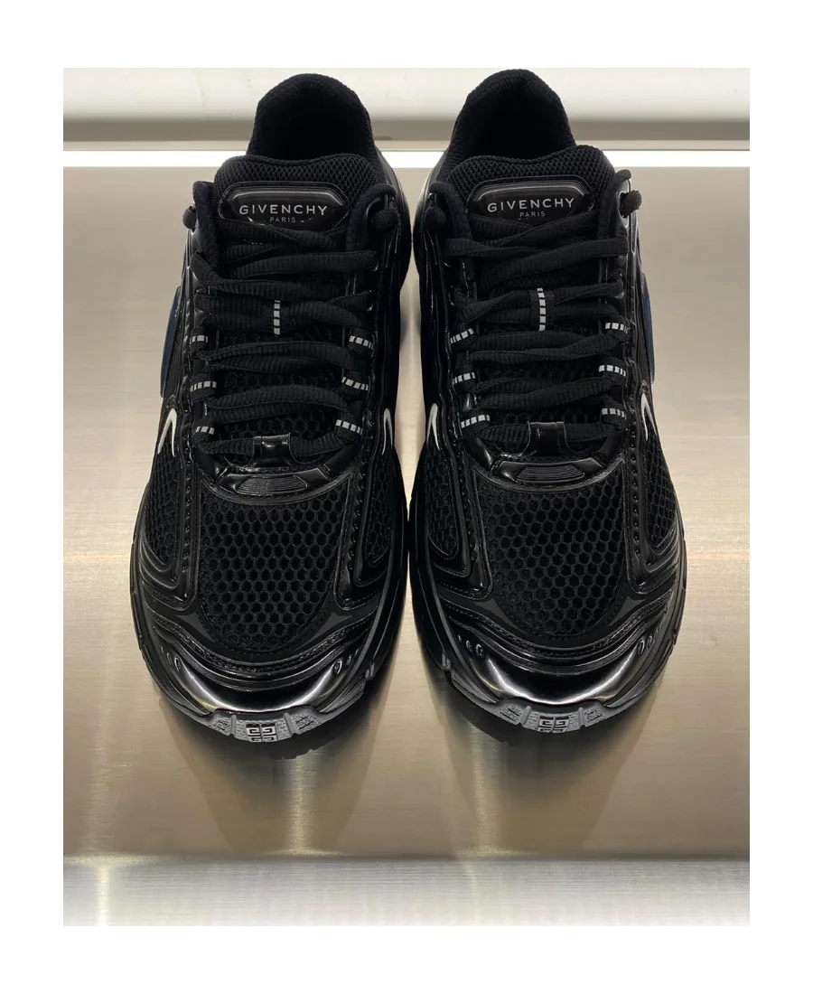 Tk-Mx Runner Lace-Up Sneakers